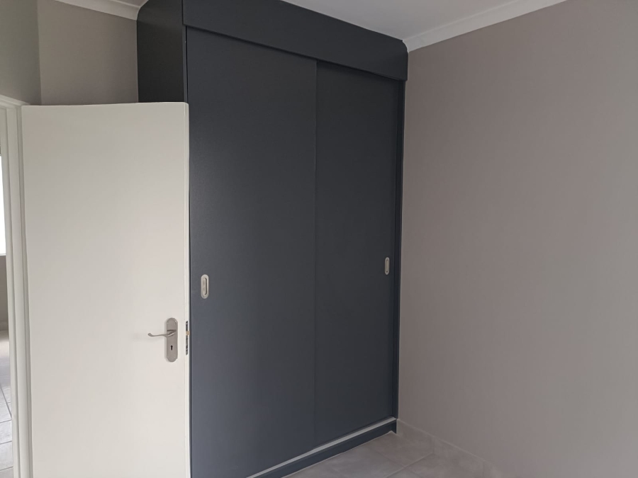 To Let 2 Bedroom Property for Rent in Vyfhoek A H North West